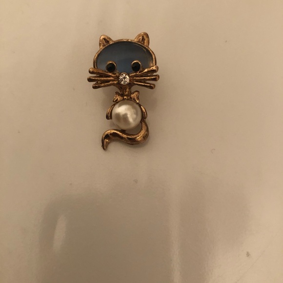 Cat pin - Picture 3 of 5